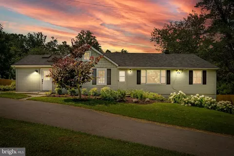 2921 Schoolhouse Rd, Finksburg, MD 21048