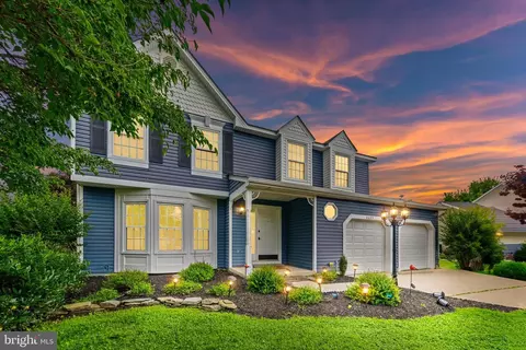 6669 Mid Summer Night Ct, Eldersburg, MD 21784