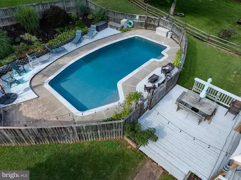 2046 Stillwater Rd, Sykesville, MD 21784