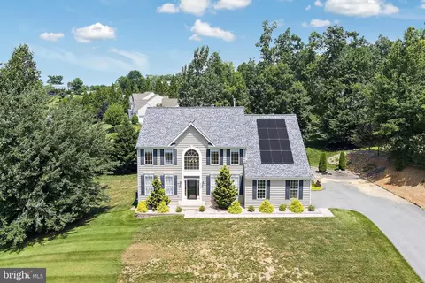 2812 Ridgeleigh Ct, Manchester, MD 21102