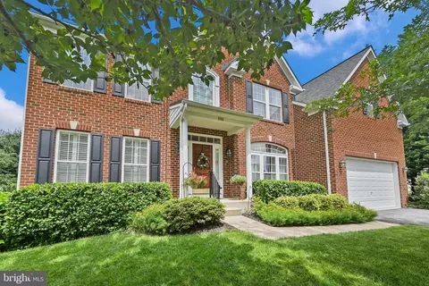 689 Spring Meadow Dr, Westminster, MD 21158
