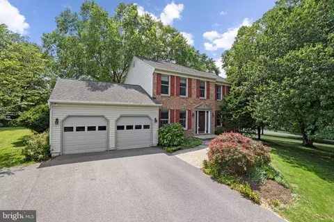 1285 Lancaster Dr, Eldersburg, MD 21784