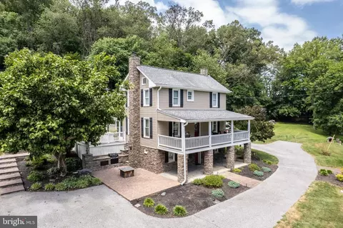 Exterior - 10 Smith Rd, Westminster, MD 21158 photo 2 of 25