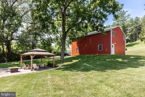 Exterior - 10 Smith Rd, Westminster, MD 21158 photo 12 of 25