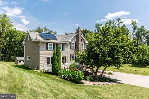 Exterior - 10 Smith Rd, Westminster, MD 21158 photo 22 of 25