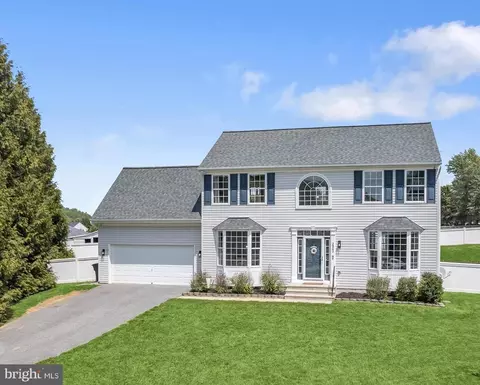 2963 Bali Dr, Manchester, MD 21102