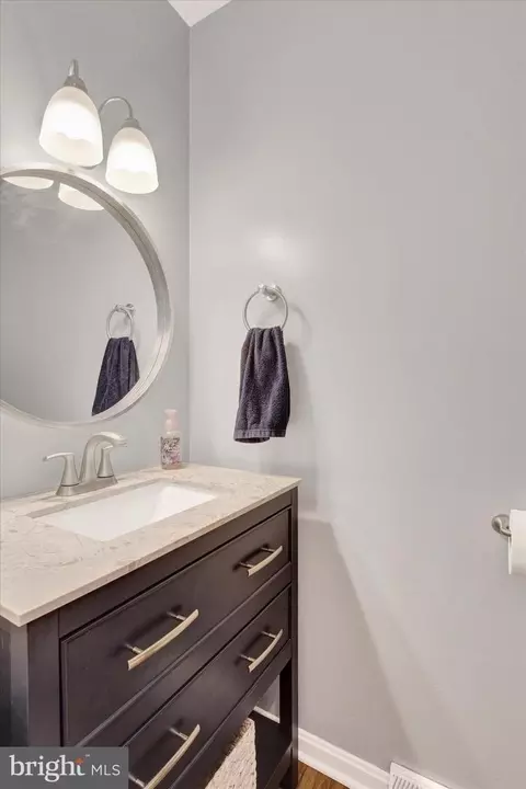 Bath - 745 Clearview Ave, Hampstead, MD 21074 photo 1 of 2