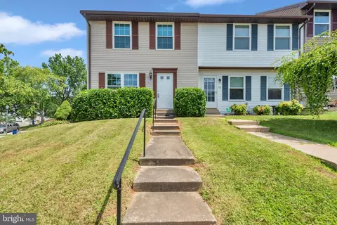 758 Windsor Dr, Westminster, MD 21158