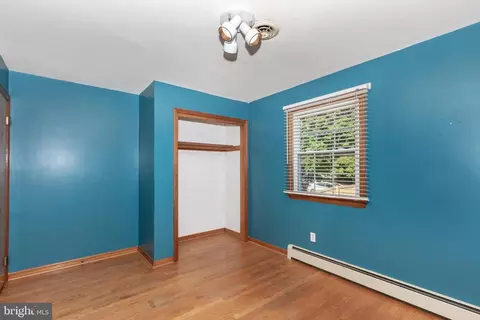 Bedroom - 112 E Nicodemus Rd, Westminster, MD 21157 photo 2 of 3