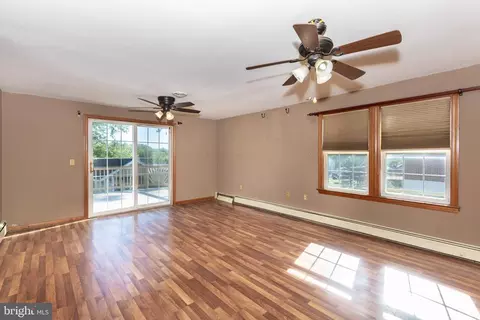 Living - 112 E Nicodemus Rd, Westminster, MD 21157 photo 5 of 9