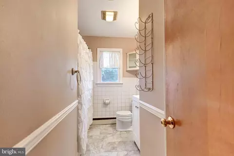 Entry Way - 112 E Nicodemus Rd, Westminster, MD 21157 photo 4 of 5