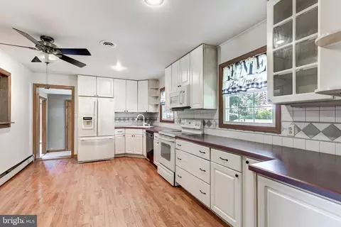Kitchen - 112 E Nicodemus Rd, Westminster, MD 21157 photo 3 of 4