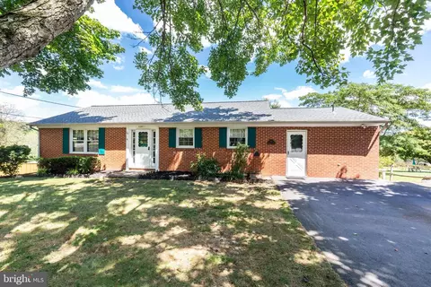 112 E Nicodemus Rd, Westminster, MD 21157