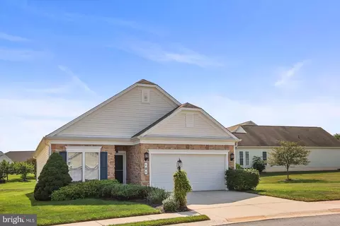 101 Butterfly Dr #106, Taneytown, MD 21787