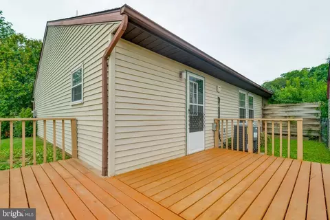 Exterior - 962 Wampler Ln, Westminster, MD 21158 photo 5 of 7