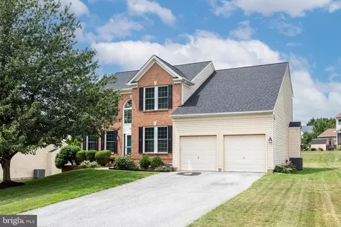 873 Eden Farm Cir, Westminster, MD 21157