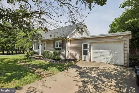 5903 Woodbine Rd, Woodbine, MD 21797