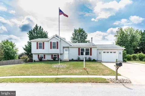 19 Tuscarora Trl, Taneytown, MD 21787