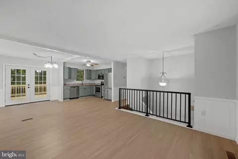 613 Barnes Ave, Westminster, MD 21157 photo 3