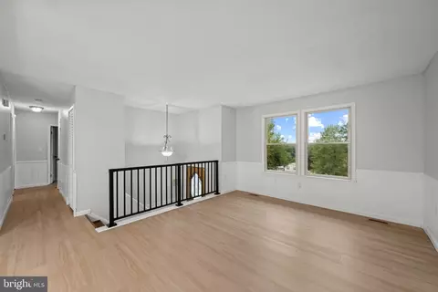 613 Barnes Ave, Westminster, MD 21157 photo 4