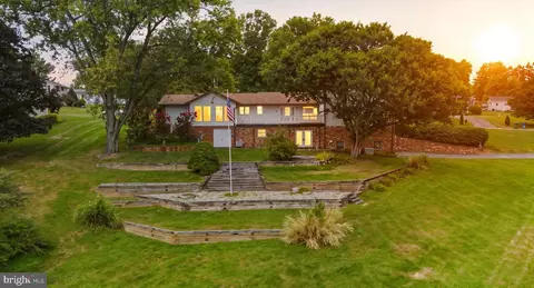 727 Glen Dr, Westminster, MD 21157