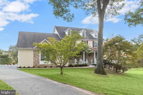 5722 Banjo Dr, Eldersburg, MD 21784