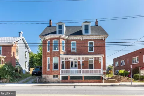38 W Baltimore St, Taneytown, MD 21787