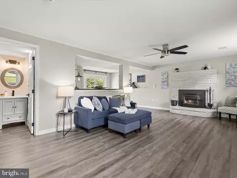 1734 Bloom Rd, Westminster, MD 21157 photo 4