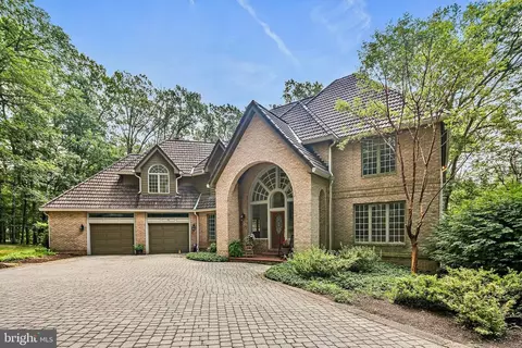 785 View West Dr, Westminster, MD 21158