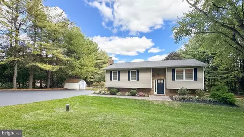 2208 Bluebird Dr, Westminster, MD 21157
