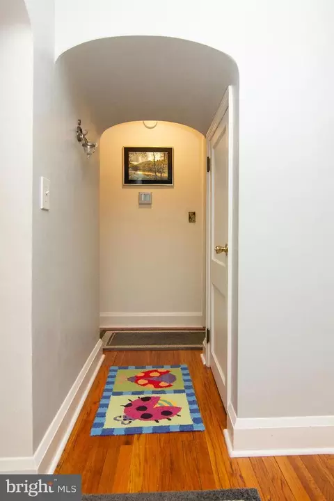 Entry Way - 528 Poole Rd, Westminster, MD 21157 photo 5 of 7