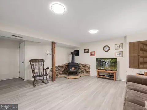4950 Fleming Rd, Mount Airy, MD 21771 photo 9