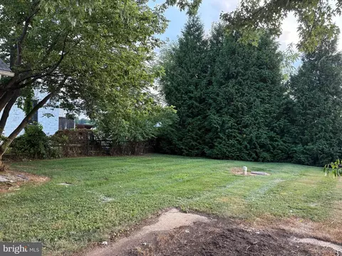 Exterior - 1906 Hanover Pike, Hampstead, MD 21074 photo 8 of 9