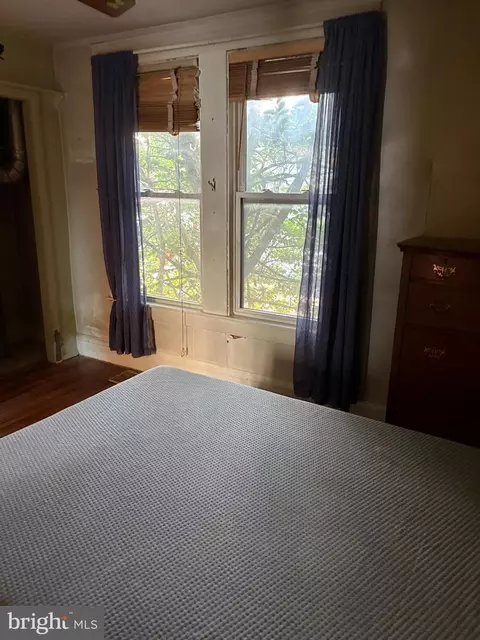 Bedroom - 1906 Hanover Pike, Hampstead, MD 21074 photo 2 of 10