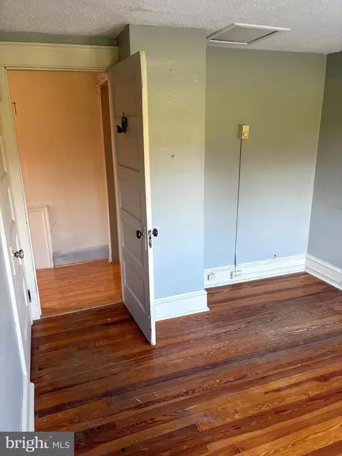 Bedroom - 1906 Hanover Pike, Hampstead, MD 21074 photo 3 of 10