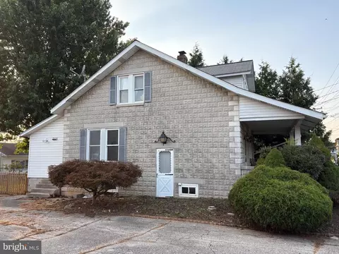 Exterior - 1906 Hanover Pike, Hampstead, MD 21074 photo 3 of 9