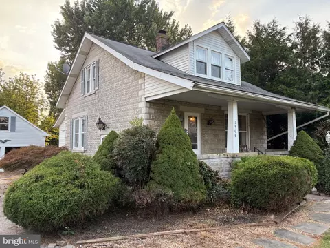 Exterior - 1906 Hanover Pike, Hampstead, MD 21074 photo 2 of 9