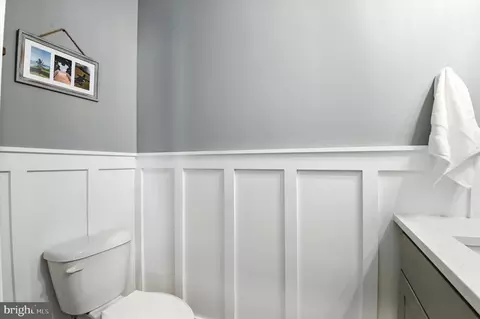 Entry Way - 1110 Algernon Dr, Westminster, MD 21157 photo 4 of 9