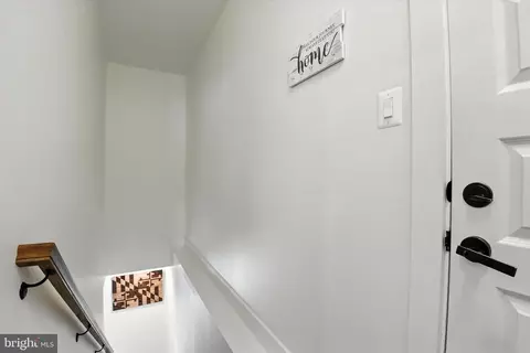 Entry Way - 1110 Algernon Dr, Westminster, MD 21157 photo 7 of 9