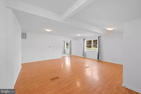 Living - 105 Hahn Rd, Westminster, MD 21157 photo 3 of 5
