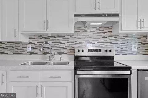 Kitchen - 105 Hahn Rd, Westminster, MD 21157 photo 2 of 2