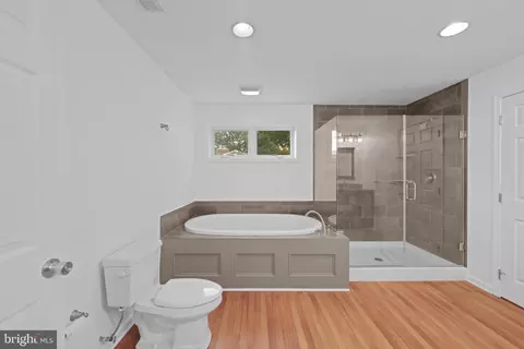 Bath - 105 Hahn Rd, Westminster, MD 21157 photo 2 of 6