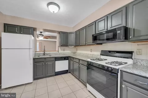 Kitchen - 4703 Barbed Ct, Hampstead, MD 21074 photo 1 of 2