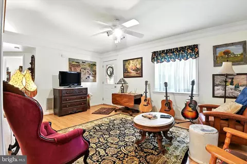 307 E Locust St, Union Bridge, MD 21791 photo 6