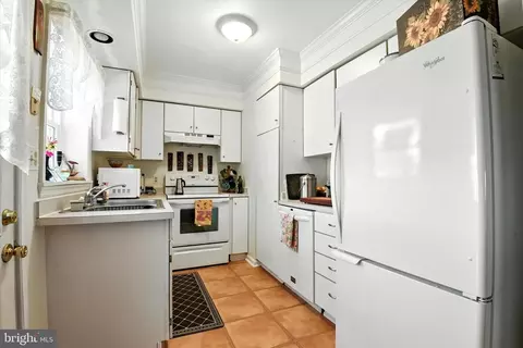 307 E Locust St, Union Bridge, MD 21791 photo 2