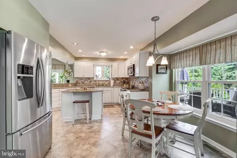 Kitchen - 100 Fig Leaf Dr, Hampstead, MD 21074 photo 5 of 5