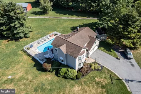 View/Area - 100 Fig Leaf Dr, Hampstead, MD 21074 photo 5 of 6