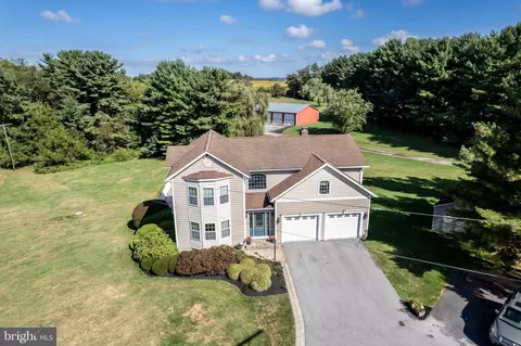 View/Area - 100 Fig Leaf Dr, Hampstead, MD 21074 photo 3 of 6