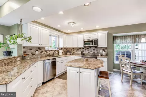 Kitchen - 100 Fig Leaf Dr, Hampstead, MD 21074 photo 2 of 5