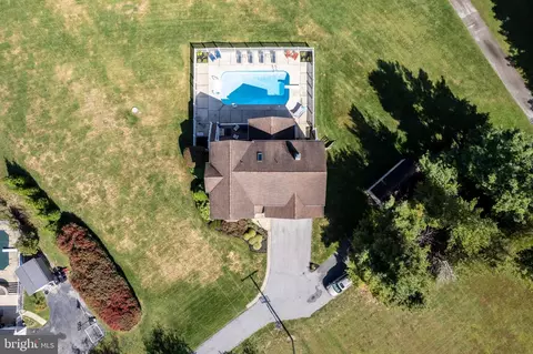 View/Area - 100 Fig Leaf Dr, Hampstead, MD 21074 photo 1 of 6